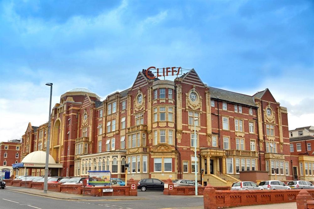 Cliffs Hotel 3*